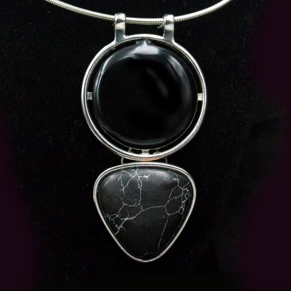 ROUND & TRIANGULAR DOUBLE DROP NECKLACE - JNTBS2 - Picture 3 of 5